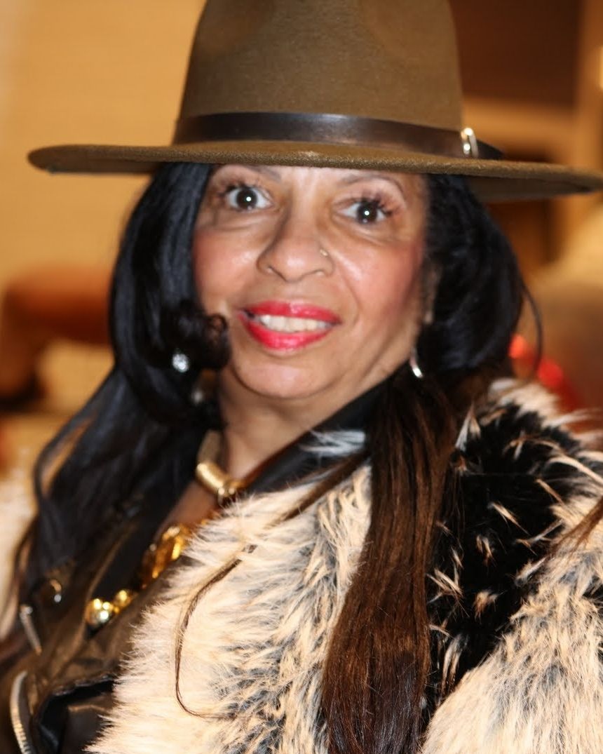 Mayarani Smith, Director of Marketing of Oasis Montagé Magazine